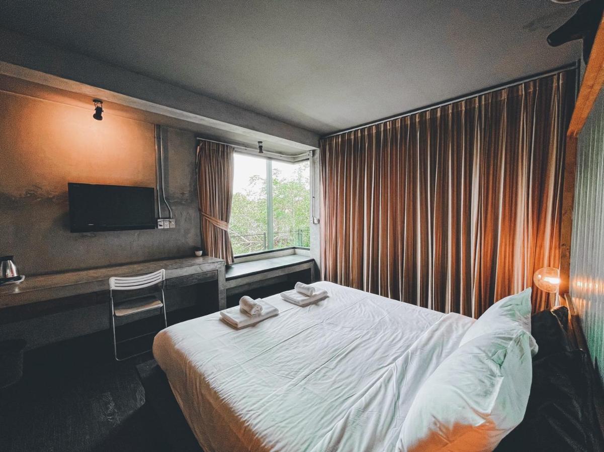 Bed Stop Hotel Chiangmai Чиангмай Экстерьер фото