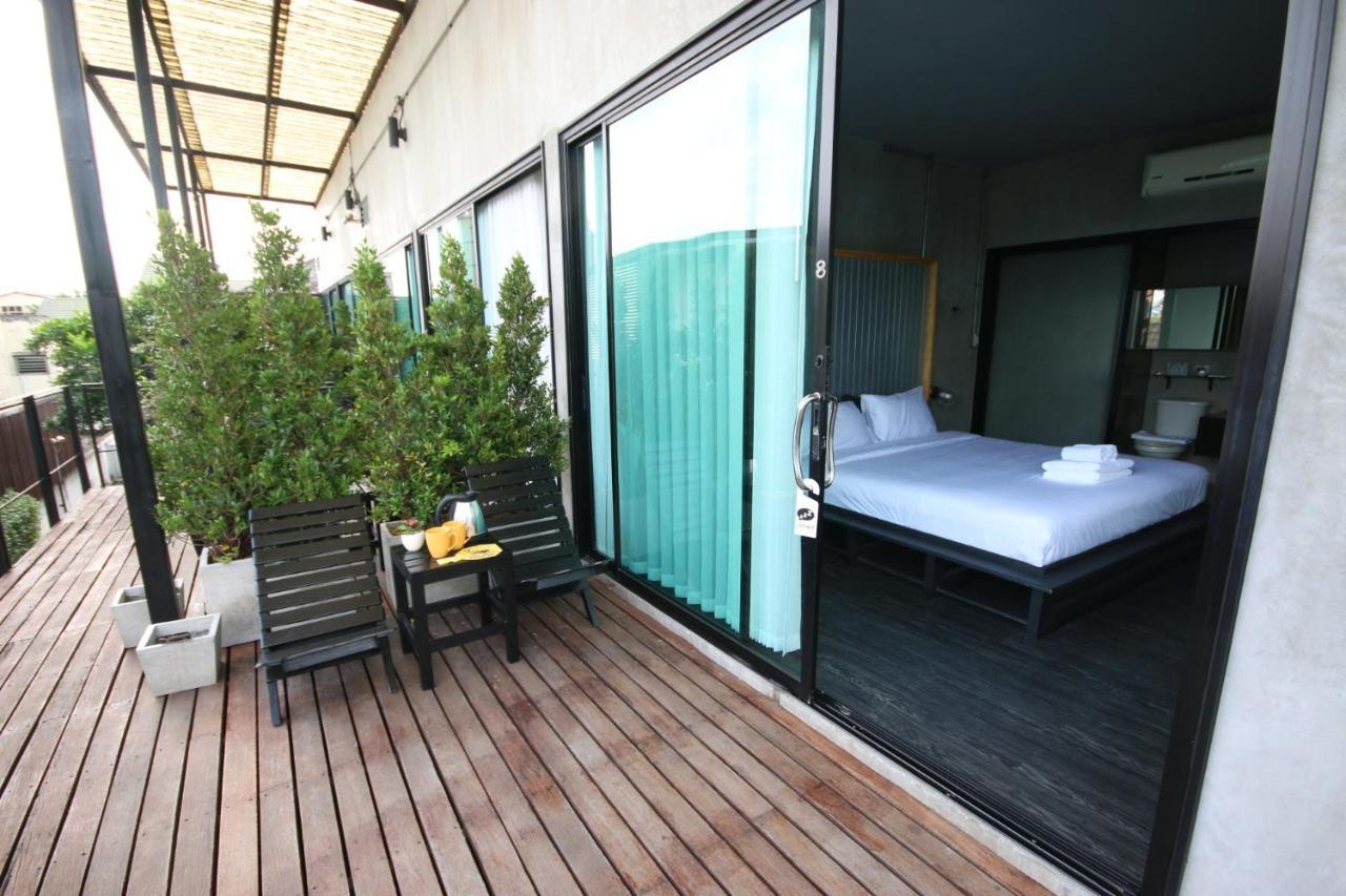 Bed Stop Hotel Chiangmai Чиангмай Экстерьер фото