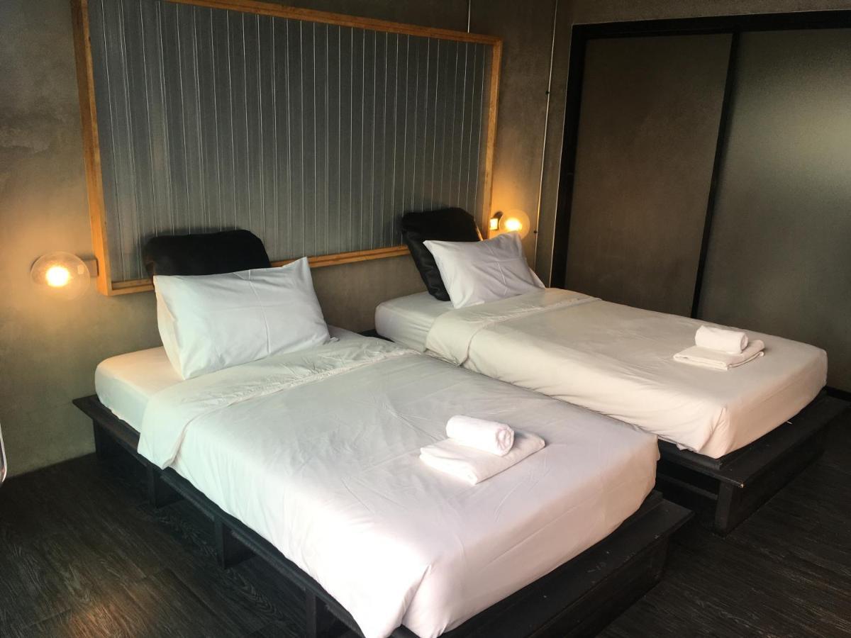Bed Stop Hotel Chiangmai Чиангмай Экстерьер фото