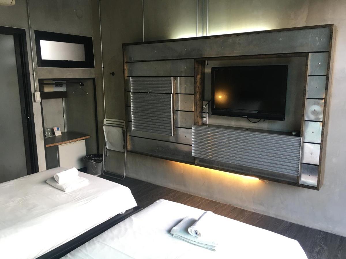 Bed Stop Hotel Chiangmai Чиангмай Экстерьер фото